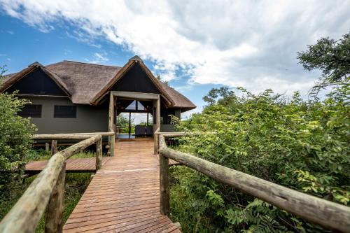 Entrance, South Okavango - Omogolo Hideaways in Gumare Entrance, South Okavango - Omogolo Hideaways in Gumare