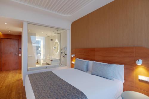 Hotel Marina Badalona in Badalona Hotel Marina Badalona in Badalona