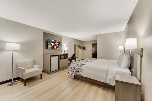 紅屋頂酒店及套房紐波特 – 米德爾敦,羅德島 (Red Roof Inn & Suites Newport – Middletown, RI) in 米德爾鎮 (RI) 紅屋頂酒店及套房紐波特 – 米德爾敦,羅德島 (Red Roof Inn & Suites Newport – Middletown, RI) in 米德爾鎮 (RI)