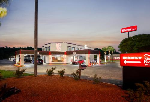 外部景觀, 狄龍紅頂酒店 (Red Roof Inn Dillon, SC) in 狄龍 外部景觀, 狄龍紅頂酒店 (Red Roof Inn Dillon, SC) in 狄龍