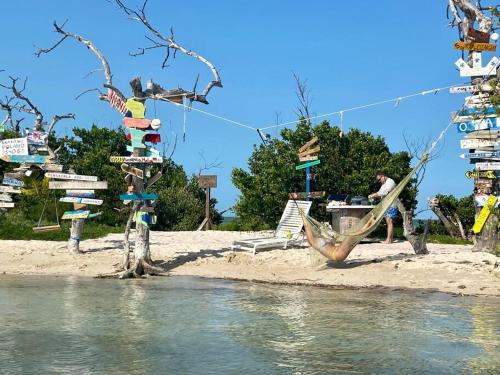 Luxury & Lovely Private Water Front Home in Big Pine Key Luxury & Lovely Private Water Front Home in Big Pine Key