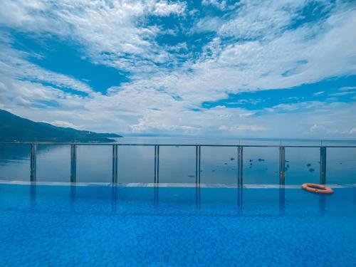 Swimming pool, Grand Gold Hotel in Tho Quang Swimming pool, Grand Gold Hotel in Tho Quang