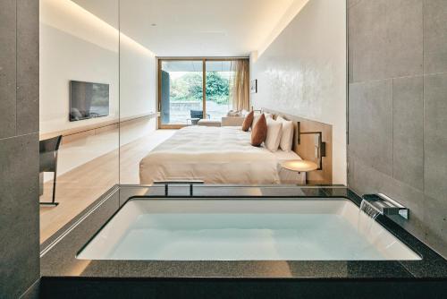 Facilities, MUNI KYOTO near Hanaikada Facilities, MUNI KYOTO near Hanaikada