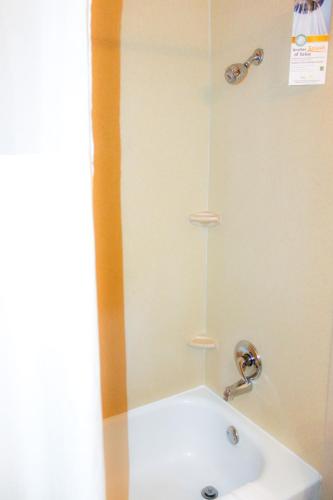 dusch, Wyndham Garden Atlanta Airport in Atlanta (GA) dusch, Wyndham Garden Atlanta Airport in Atlanta (GA)