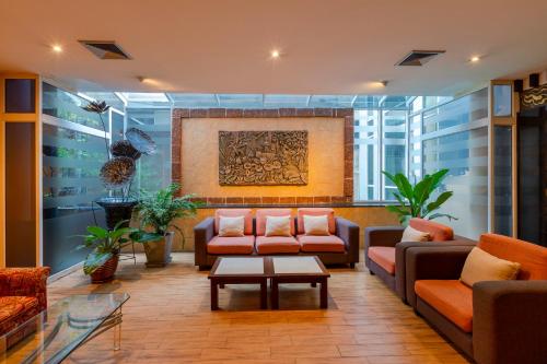 บริการและสิ่งอำนวยความสะดวก, โรงแรมพินนาเคิล ลุมพินี พาร์ค (Pinnacle Lumpinee Park Hotel) near สถานทูตญี่ปุ่น บริการและสิ่งอำนวยความสะดวก, โรงแรมพินนาเคิล ลุมพินี พาร์ค (Pinnacle Lumpinee Park Hotel) near สถานทูตญี่ปุ่น