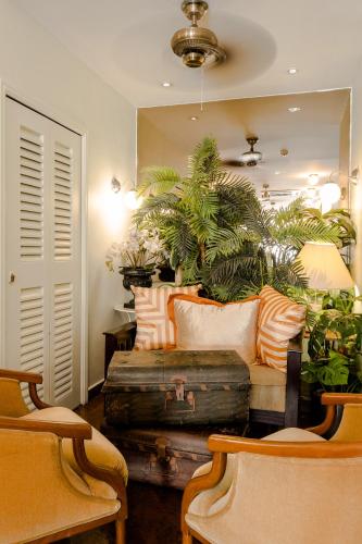 Atelier in Chinatown Atelier in Chinatown