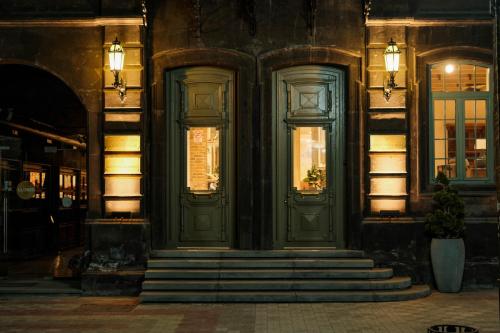 Entrance, GRAND HOTEL GYUMRI by APRICOT Hotels in Gyumri Entrance, GRAND HOTEL GYUMRI by APRICOT Hotels in Gyumri