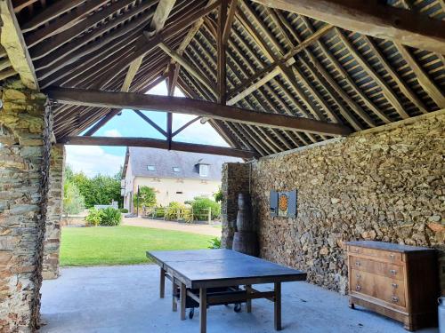 Maison de Campagne de charme avec piscine privée classée 3 étoiles (Maison de Campagne de charme avec piscine privee classee 3 etoiles) in Chateauneuf-sur-Sarthe Maison de Campagne de charme avec piscine privée classée 3 étoiles (Maison de Campagne de charme avec piscine privee classee 3 etoiles) in Chateauneuf-sur-Sarthe