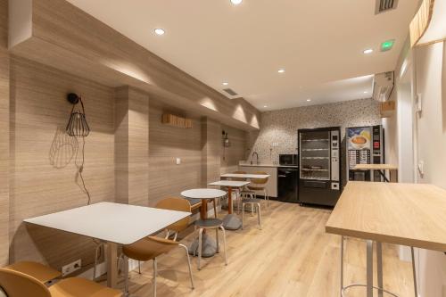 Uri Hostel Bilbao Rooms BBI00060 Self check in near Bilbao repülőtér Uri Hostel Bilbao Rooms BBI00060 Self check in near Bilbao repülőtér