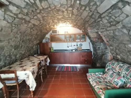 Casa Sasso in Tavernola Bergamasca Casa Sasso in Tavernola Bergamasca