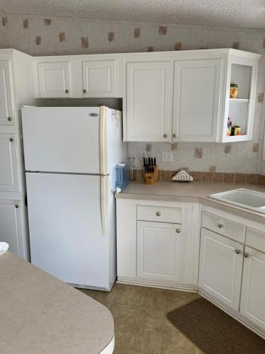 Golden Pineapple Vacation Homes Okeechobee Fl in Okeechobee (FL) Golden Pineapple Vacation Homes Okeechobee Fl in Okeechobee (FL)