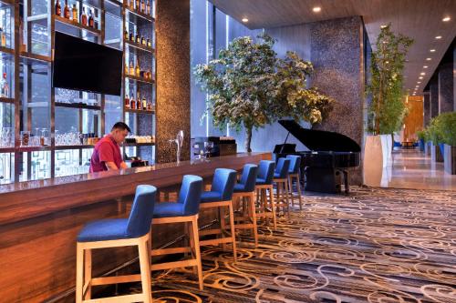 Bar/lounge, Grand Mercure Jakarta Kemayoran in Kemayoran Bar/lounge, Grand Mercure Jakarta Kemayoran in Kemayoran