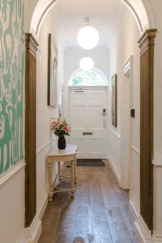 المنظر الخارجي, 4 Berkeley Square I Your Apartment in كليفتون المنظر الخارجي, 4 Berkeley Square I Your Apartment in كليفتون