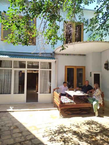 Entrance, Minorai Xurd in Bukhoro Entrance, Minorai Xurd in Bukhoro