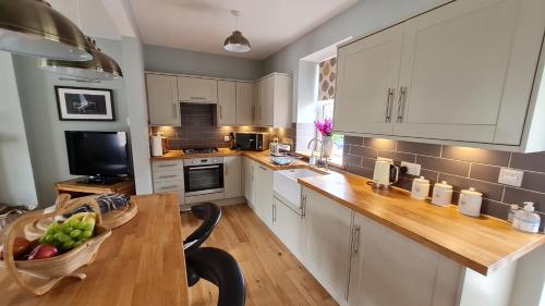 Kitchen, deesideholidaycottages in Dinnet Kitchen, deesideholidaycottages in Dinnet