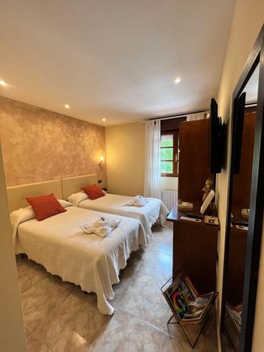 Hostal La Ruta in Посада де Вальдерон Hostal La Ruta in Посада де Вальдерон