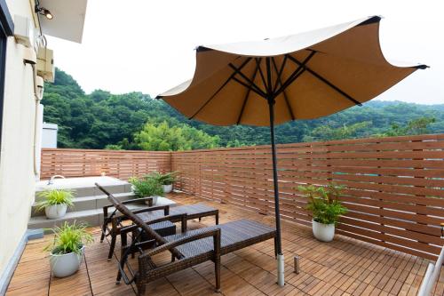 Balcony/terrace, Hotel Gendairakuen Isehara adult only大人専用 in Isehara Balcony/terrace, Hotel Gendairakuen Isehara adult only大人専用 in Isehara