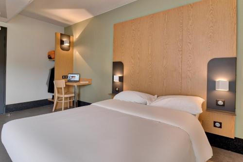 B&B HOTEL Bayonne Tarnos in Saint-Martin-de-Seignanx B&B HOTEL Bayonne Tarnos in Saint-Martin-de-Seignanx