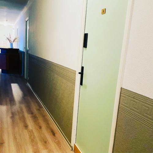 Exterior view, Hotel Bistrot FINE in Anglet Exterior view, Hotel Bistrot FINE in Anglet