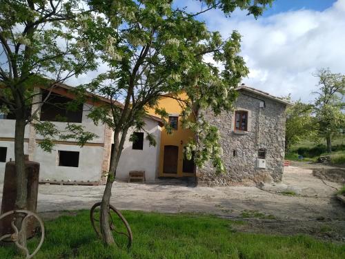 Entrada, LES ROVILES in Torelló Entrada, LES ROVILES in Torelló
