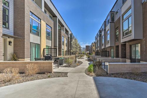 Denver Townhome with Rooftop Deck Walk to Lake in West Colfax Denver Townhome with Rooftop Deck Walk to Lake in West Colfax