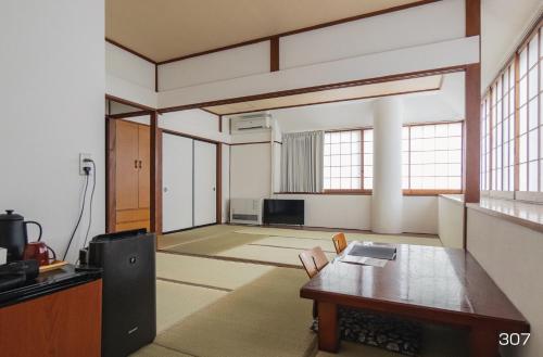 VOYAN Resort 富士山中湖・月湖荘 in Yamanakako VOYAN Resort 富士山中湖・月湖荘 in Yamanakako