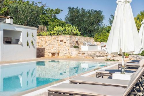 Swimming pool, Trullo F - Apuliaria in Pozzo Salerno Swimming pool, Trullo F - Apuliaria in Pozzo Salerno