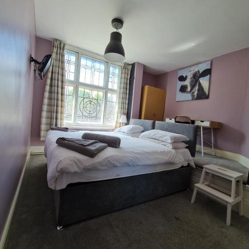 Mad O'Rourkes Pie Factory in เค็นนิวอร์ท Mad O'Rourkes Pie Factory in เค็นนิวอร์ท