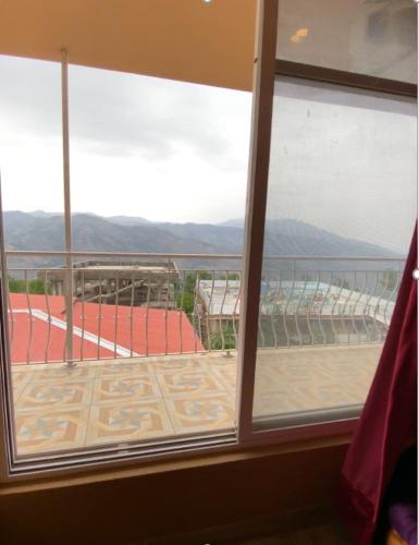 Erkély/terasz, ALI Luxury & Executive Apartments & Cottages Near PC Bhurban - Cooling & Heating Inverter-Gas Blow H in Bhurban Erkély/terasz, ALI Luxury & Executive Apartments & Cottages Near PC Bhurban - Cooling & Heating Inverter-Gas Blow H in Bhurban