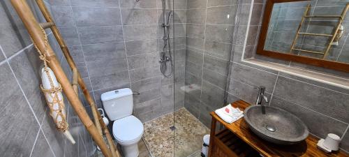 Bathroom, Brise Marine in Sainte-Luce Bathroom, Brise Marine in Sainte-Luce