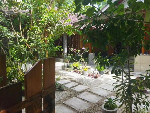 Pelangi Homestay Bungalow Gili gede in Gili Gede Pelangi Homestay Bungalow Gili gede in Gili Gede