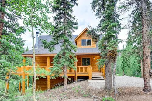 Private Retreat with Hot Tub and Game Room - Mountain Vista in Blue River Private Retreat with Hot Tub and Game Room - Mountain Vista in Blue River