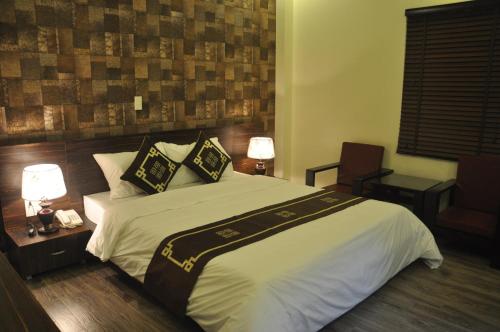 Rose Hotel in Rao Bridge Rose Hotel in Rao Bridge