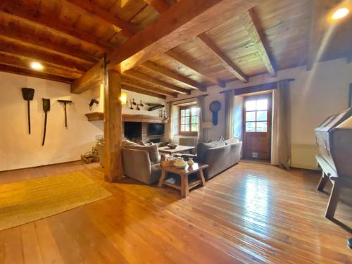 Pleta Ordino 18, Duplex rustico con chimenea, Ordino, zona vallnord in Ordino Pleta Ordino 18, Duplex rustico con chimenea, Ordino, zona vallnord in Ordino
