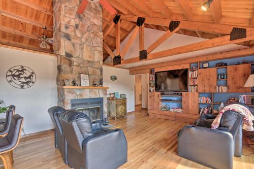 Family Retreat with Deck Near Appalachian Trail! in Warrenton (VA) Family Retreat with Deck Near Appalachian Trail! in Warrenton (VA)