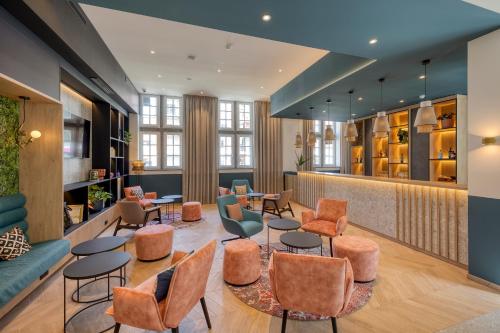 Паб/Коктейль-бар, B&B Hotel Hasselt in Гассельт Паб/Коктейль-бар, B&B Hotel Hasselt in Гассельт