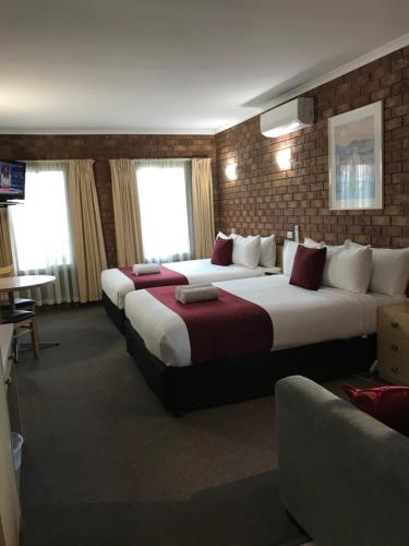 Courtyard Motor Inn in เช็ปปาร์ตัน Courtyard Motor Inn in เช็ปปาร์ตัน