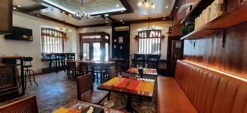 Restaurant, Hotel Salcedo de Vigan in Ilocos Sur Restaurant, Hotel Salcedo de Vigan in Ilocos Sur