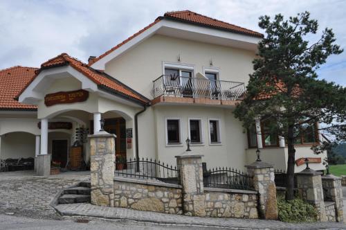 Вход, Grobelnik Tourist Farm in Севница Вход, Grobelnik Tourist Farm in Севница