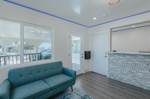 Előcsarnok, Sea Air Inn & Suites - Downtown Morro Bay in Morro Bay City Center Előcsarnok, Sea Air Inn & Suites - Downtown Morro Bay in Morro Bay City Center