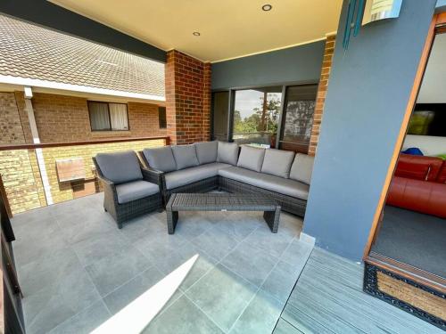 Sails to Sea - 4 Bedroom Pet Friendly Private Pool in Pambula Sails to Sea - 4 Bedroom Pet Friendly Private Pool in Pambula