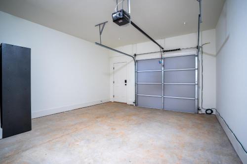 Downtown ATL Modern Home - Private Rooftop Terrace in Mechanicsville Downtown ATL Modern Home - Private Rooftop Terrace in Mechanicsville
