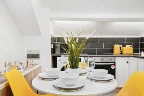 The Bayford Hub - Classy Spacious Studio Flat in Kent The Bayford Hub - Classy Spacious Studio Flat in Kent