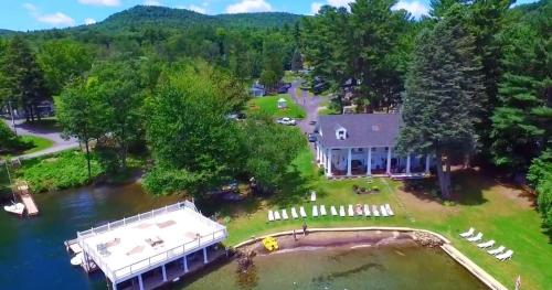 The Villas on Lake George in Diamond Point (NY) The Villas on Lake George in Diamond Point (NY)