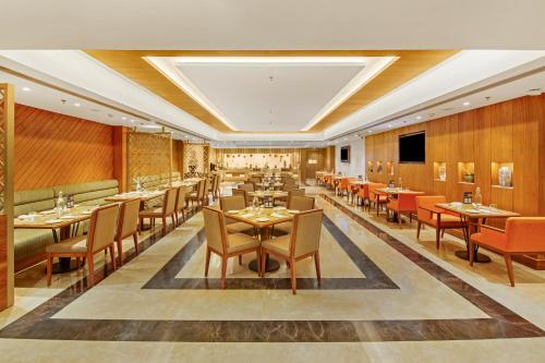 Food and beverages, Golden Tulip Jalandhar in Jalandhar Food and beverages, Golden Tulip Jalandhar in Jalandhar