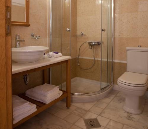 Kupaonica, Likinia Hotel in Monemvassia Kupaonica, Likinia Hotel in Monemvassia