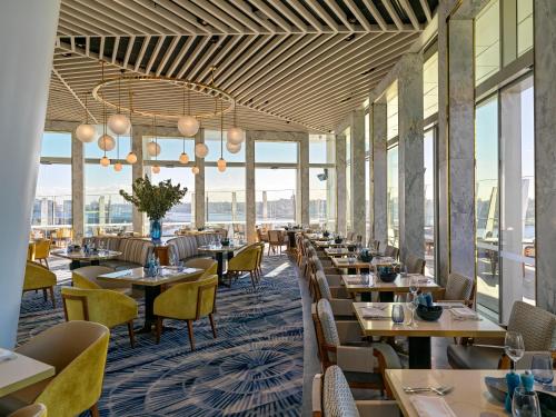 Restoran, Crown Towers Sydney in Circular Quay Restoran, Crown Towers Sydney in Circular Quay
