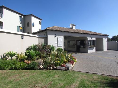 Entrada, Santini Lace Self Catering Unit in Plettenberg Bay Entrada, Santini Lace Self Catering Unit in Plettenberg Bay