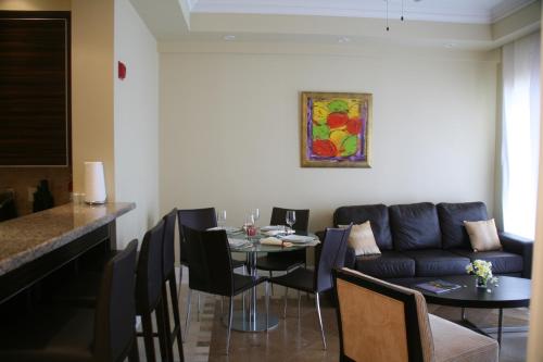 This photo about The Atrium Resort shared on HyHotel.com