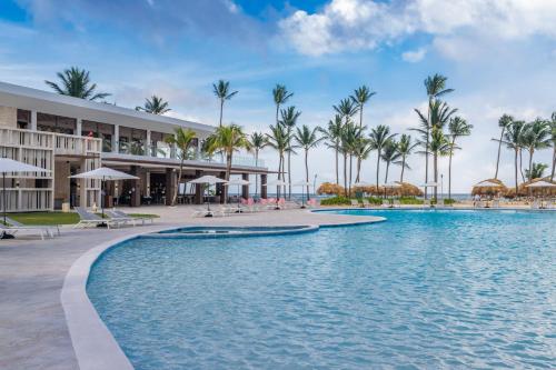בריכת שחיה, Tropical Deluxe Princess - All Inclusive in Punta Cana בריכת שחיה, Tropical Deluxe Princess - All Inclusive in Punta Cana
